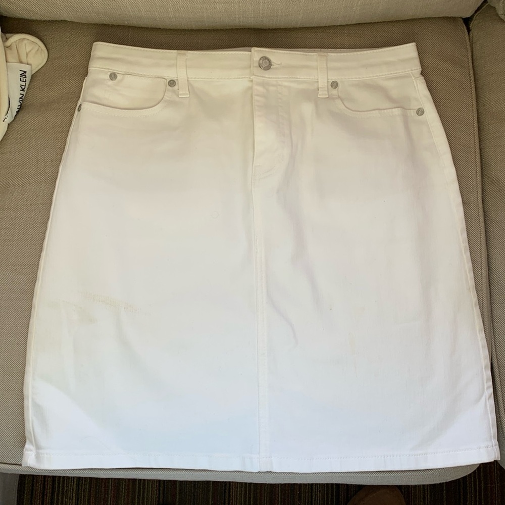 Talbots 10 petite white denim skirt